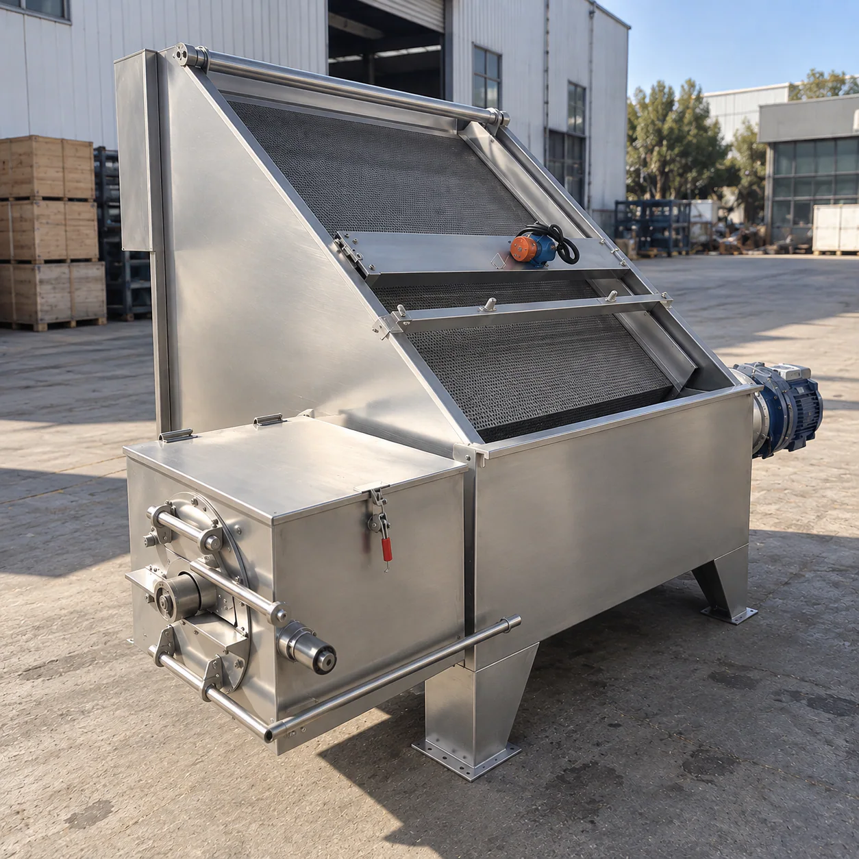 Inclined Screen Solid-Liquid Separator